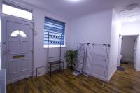 Spacious 3-Bed Detached Home in London-Greenford - B&B Northolt