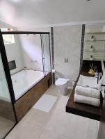 Sitio Vovô Flavio com Cachoeira e Playground - Ferienwohnung Angelina