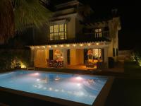 Casa Pinsa - Großzügiges mediterran-stilvolles Ferienhaus mit eigenem Pool in Puig de Ros - Chambres d'hôtes Llucmajor