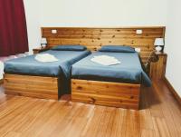 Double or Twin Room with Mountain View