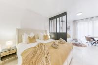 Appartement Chic & Lumineux 5 min de Massy TGV - B&B Massy