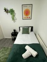 Stylish 3 BDR-Contractors-Leisure-Discounts - B&B Leicester