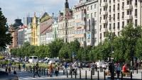 Black & White Apartment Prague by Wenceslas Square and Muzeum - Chambres d'hôtes Prague