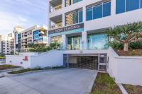 @ Marbella Lane - Sleek Corner Ocean View - B&B Long Beach