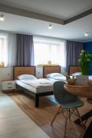 Tanie Noclegi Gliwice - Apartamenty Łowicka 28 - B&B Gliwice