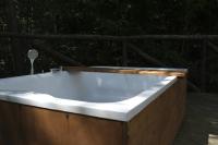 Bubble with Outdoor Bathtub