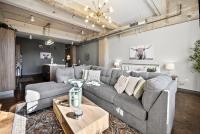 Luxury Magnolia Flat - Gym, Pool Access, Free Valet, Downtown - Chambres d’hôtes Dallas