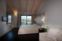 Suite Superior con Vista Lago