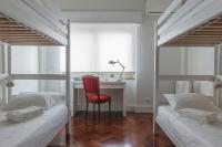 Vierpersoonskamer met Gedeelde Badkamer
