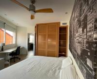 23 DOWN TOWN IN METRO IN 5 Station straigh WIFI AC - B&B Madrid