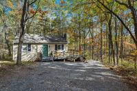 A Humble Abode - - Pet Friendly, Fire Pit, Deck, Grill, Wood Stove, Games, Wifi, 6 acres - Ferienwohnung Great Cacapon