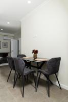 Sunset Park Retreat - Stunning City View - Ferienwohnung Chişinău