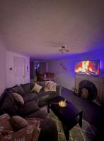 Tartan Nest- Entire house- Sleeps 8 guests - B&B Mansewood