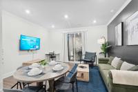 Luxe King 4BR Townhouse with Rooftop in Uptown CLT - Ferienwohnung Charlotte