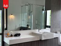 Modern Haven Suite in Hat Yai - Chambres d'hôtes Ban Thung Wang