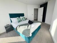 Luxurious Deansgate 3Bedroom Apartment Sleeps 10 - B&B Manchester