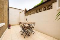 Superb 2 Bed Apartment in Battersea - B&B London