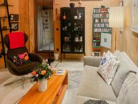Wooden Home Among Apple Trees With Ocean View - Chambres d'hôtes Kivik