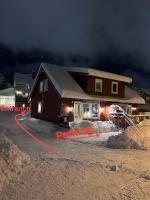 Half of a semi-detached house with 2 bedrooms, 1100 m to city center! - B&B Tromsø