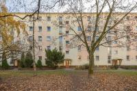 Cozy and Family Apartment close to the Metro in Warsaw by Noclegi Renters - B&B Varsovia