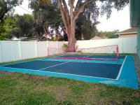 Channel Side, Down Town Tampa ,Ybor Palmetto Beach, Hot tub, with pickle ball court - Chambres d'hôtes Tampa