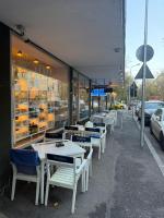 By the Park - Chambres d’hôtes Văleni