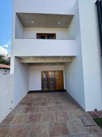 Confort y estilo en casa céntrica de 2 Dormitorios en Villarrica - B&B Villarrica