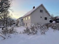 Cozy apartment near the city center and nature - B&B Tromsø
