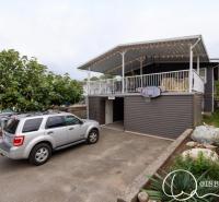 Hastings Sunrise Experience - B&B Vancouver