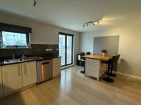 Salt House, Stunning Swansea Marina Townhouse Sleeps 12, Beach & Arena - Ferienwohnung Swansea
