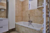 Sète - Coeur de ville et proximité canaux , Appartement plein soleil, Vue St Clair - B&B Sète