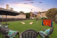 10 Min to the Beach Colorful Home Huge Yard - Chambres d’hôtes San Diego