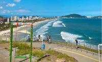 Luxo Frente Mar em Pitangueiras 200 m2 - B&B Guarujá
