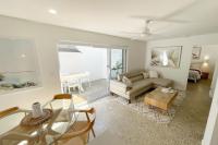 Coast by One Mile - B&B Forster