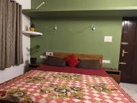 Deluxe Double Room (2 Adults + 1 Child)