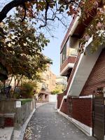 Itaewon Namsan House Free Hanbok Experience for Couples 10-min walk to Namsan Park 15-min walk to Noksapyeong Station - Chambres d'hôtes Séoul