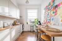 The Hackney Hub, 9 Person Apartment - B&B Londra
