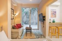 Alex Guesthouse Stylish Studio near the Sea - Bed and Breakfast Piraeus