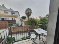 Apartamento con balcón