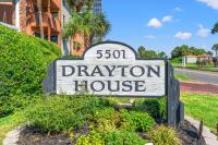 Oceanfront 3BR with Stunning Views, Private Balcony and Pool - Chambres d'hôtes Myrtle Beach