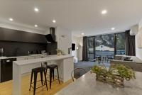 Central Charmer - walk to town, family friendly - B&B Queenstown