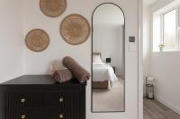 Runcorn Spacious Modern 3 bedroom House, 4 beds, On site Parking, Long stay deals - Ferienwohnung Runcorn