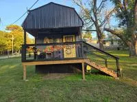 The Honey House a cozy retreat for one or two - B&B Marshall