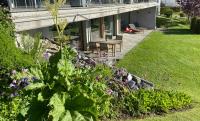 Casa Admisa, spektakuläre Aussicht, Ski in and out, hochwertige Einrichtung, Valserstein und Eiche - B&B Flims