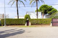 WELCS APARTAMENTOS FALCONERA con piscina - B&B Empuriabrava