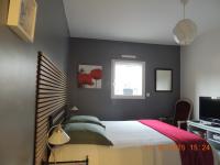 Les Coquelicots Chambre d' hote avec grand lit et salle d'eau privative pour une persone ou un couple - Chambres d'hôtes Vern-sur-Seiche
