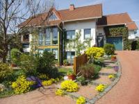 B&B Herzhausen - Ferienwohnung Rösner - Bed and Breakfast Herzhausen