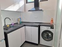 Studio Motrou Pacii Militari - B&B Bucharest