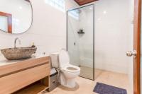 Few Mins Walk to Cafes & Beach BB Guesthouse 1 - B&B Canggu