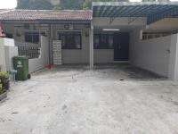 Ipoh Tambun Field - Landed House 9px - 3R2B - B&B Ipoh